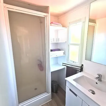 Casa Azul-tiny House With Fantastic View, Big Outdoor Space And Pool בית נופש