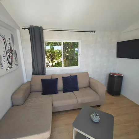 Casa Azul-tiny House With Fantastic View, Big Outdoor Space And Pool *