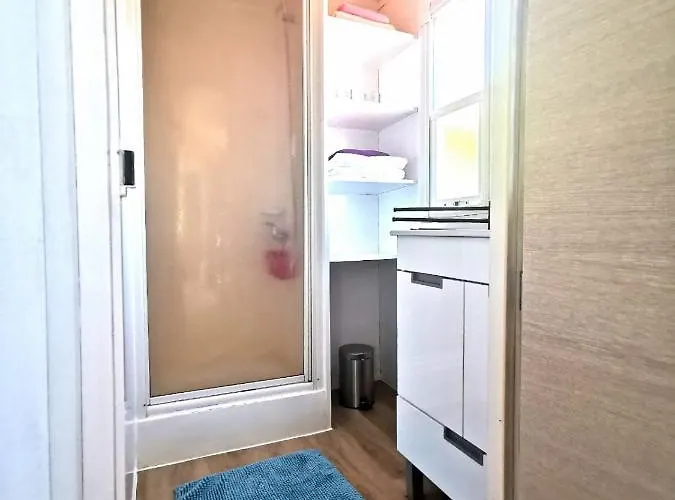 Casa Azul-tiny House With Fantastic View, Big Outdoor Space And Pool